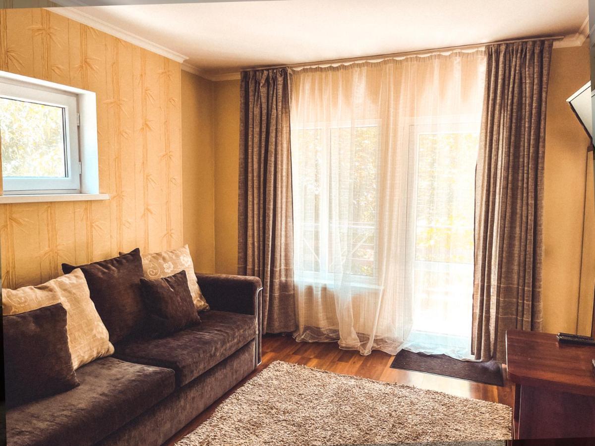 Guest House Leto Dolinka Exterior photo